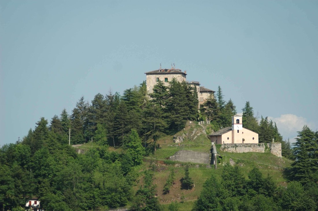 Castle in Montemale di Cuneo, Piedmont, Italy 3 - 15899602