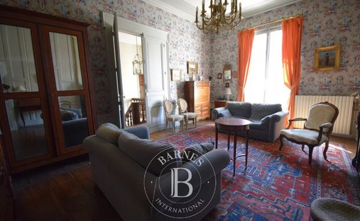 Castle for Sale in Bourges, Centre-Val de Loire, France