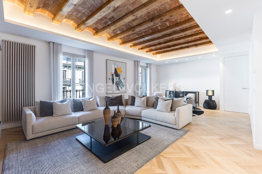 Apartment in Eixample, Barcelona, Spain 1 - 15901298