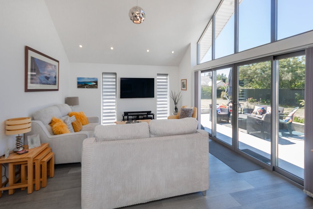 Bungalow Route De La Charruee - 1100xxs 