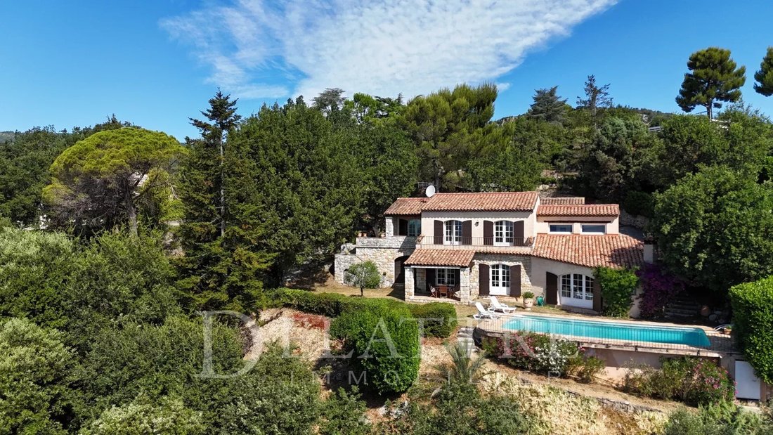 Villa in Châteauneuf-Grasse, Provence-Alpes-Côte d'Azur, France 4 - 15899680