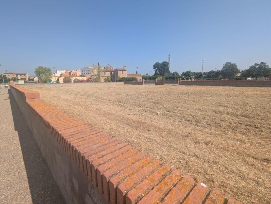 Vila-sacra, Catalonia, Spain 1 - 15901278