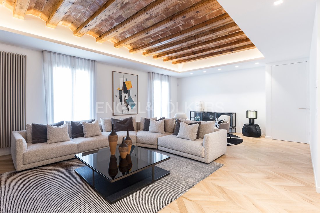 Apartment in Eixample, Barcelona, Spain 4 - 15901298