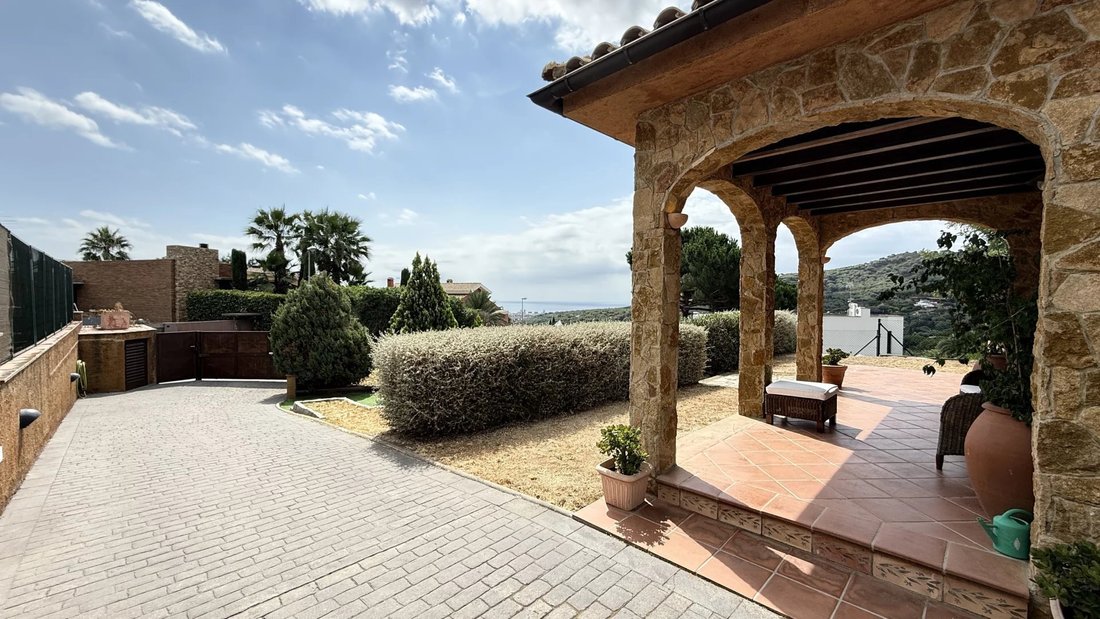 House in Argentona, Catalonia, Spain 2 - 15899514