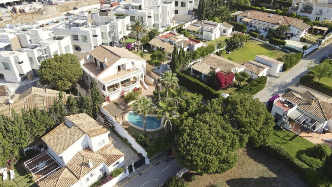 House in Marbella, Andalusia, Spain 3 - 15903397