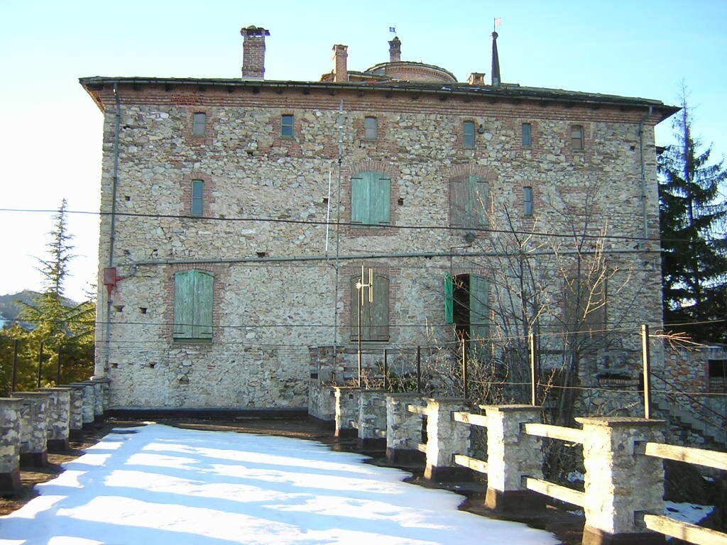 Castle in Montemale di Cuneo, Piedmont, Italy 2 - 15899602