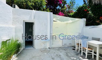 House in Paros, Decentralized Administration of the Aegean, Greece 1