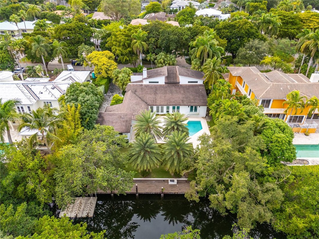 House in Miami, Florida, United States 1 - 15904840