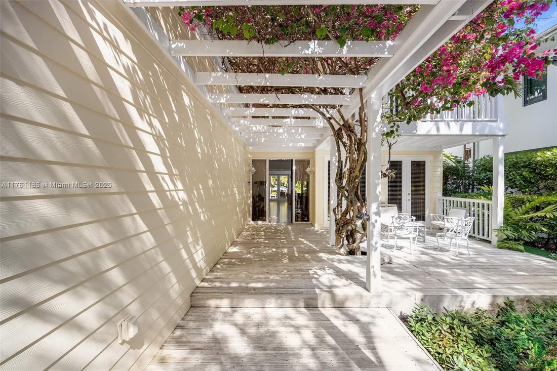 House in Miami, Florida, United States 3 - 15905179