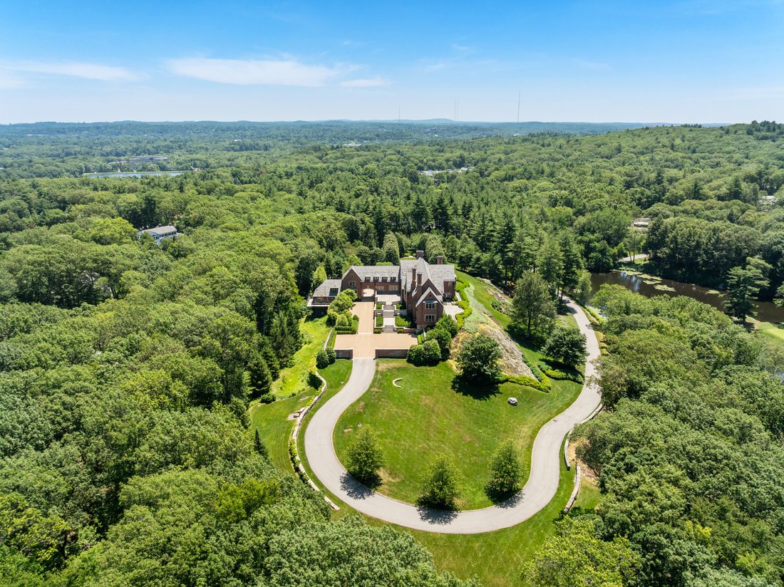 House in Weston, Massachusetts, United States 1 - 15905811