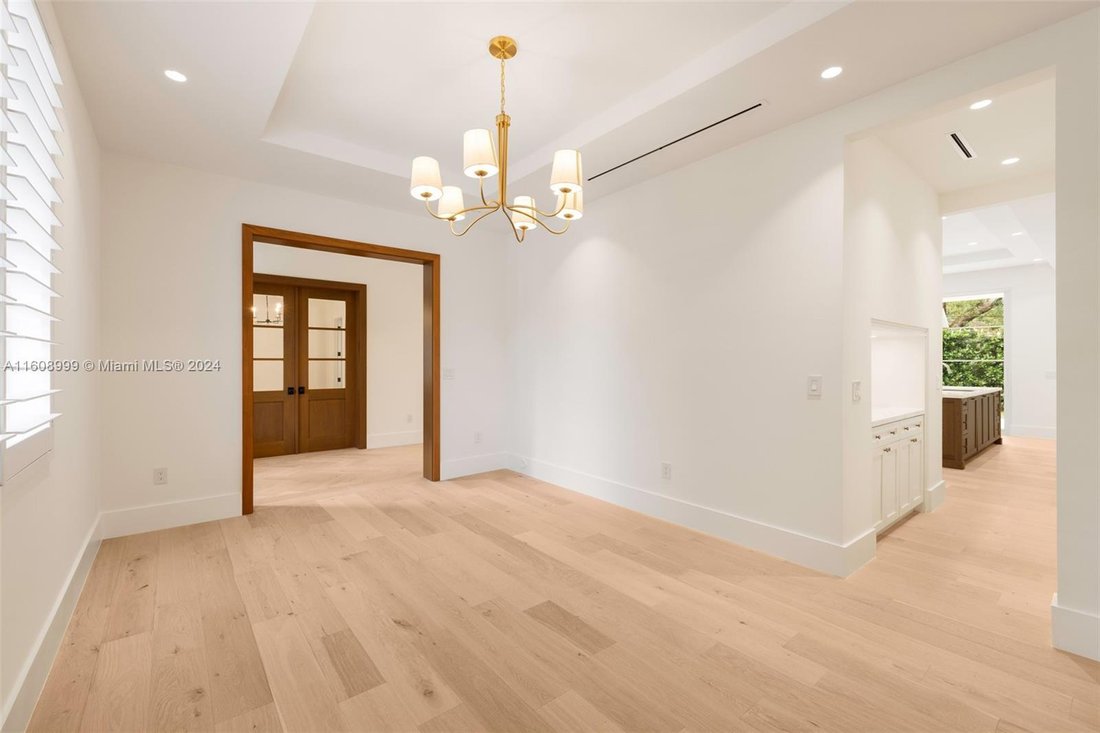 House in Miami, Florida, United States 5 - 15904677