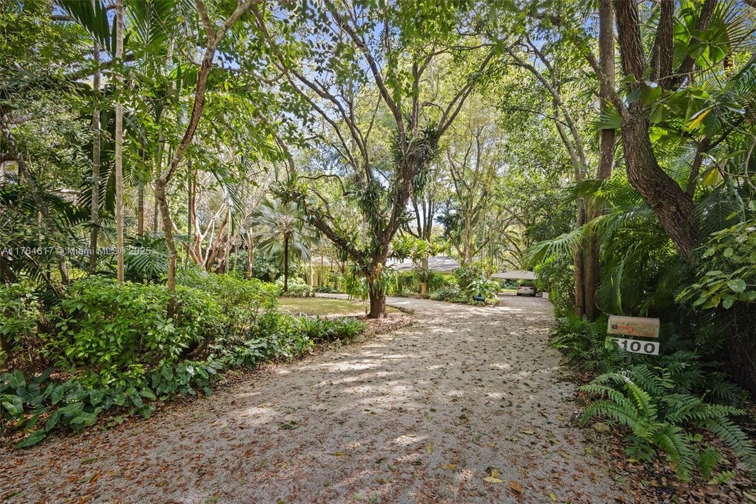 House in Miami, Florida, United States 1 - 15905321