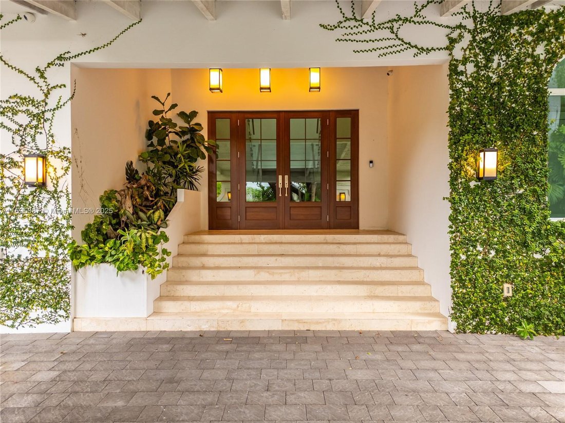 House in Miami, Florida, United States 3 - 15904840