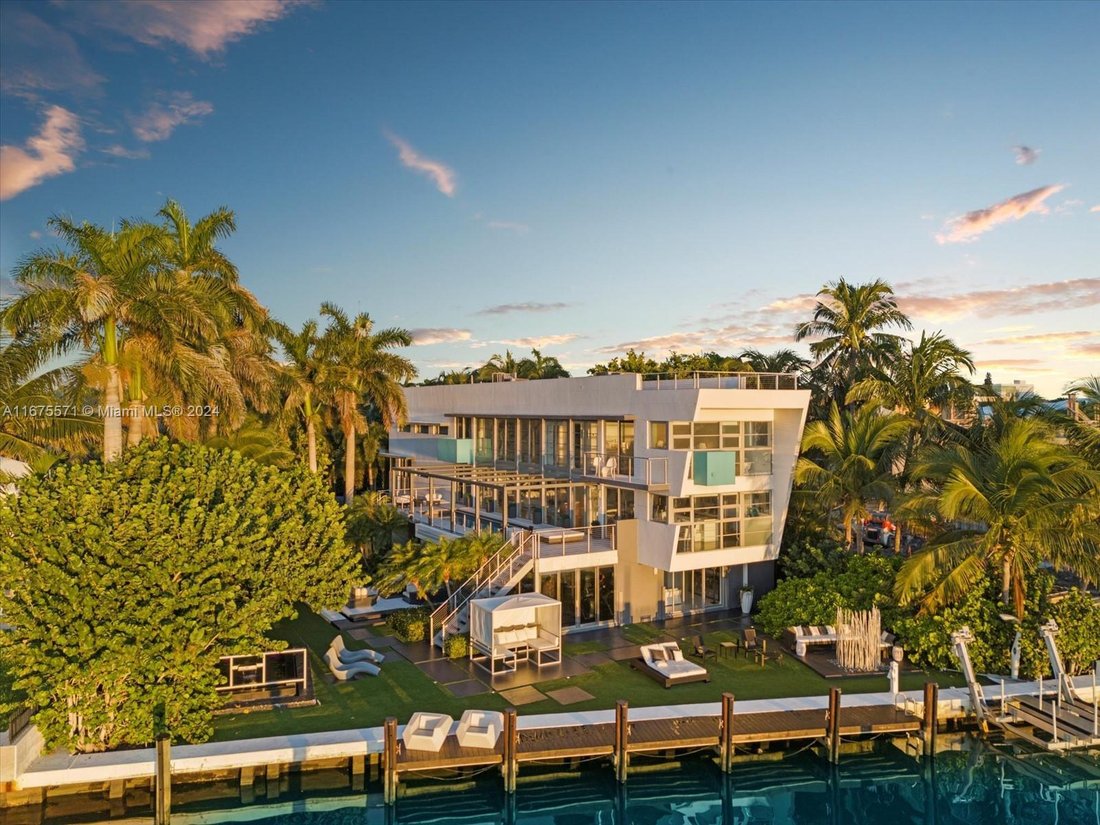 House in Miami, Florida, United States 3 - 15905077