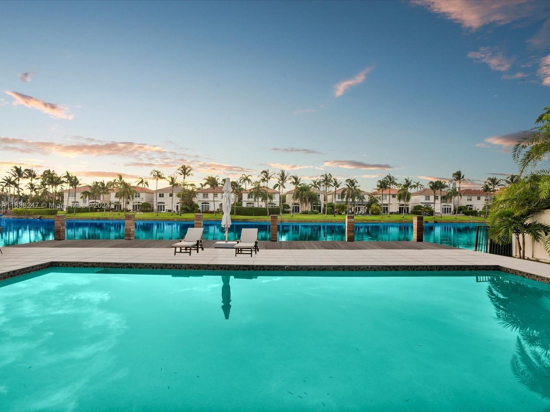 House in Hollywood, Florida, United States 4 - 15905037