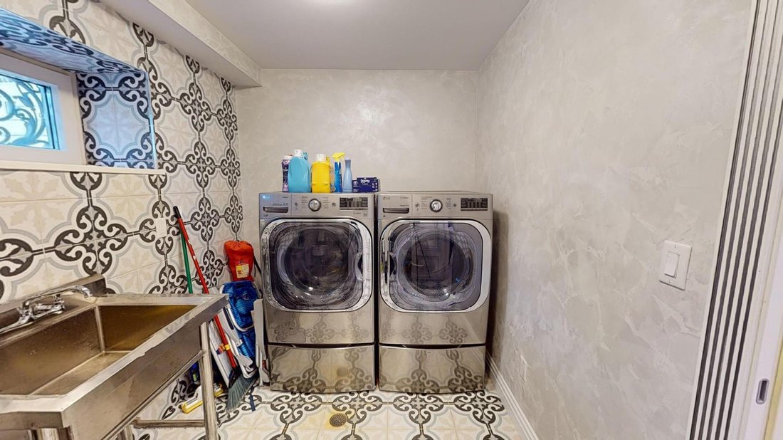 Property In Brooklyn In New York - 1100xxs 