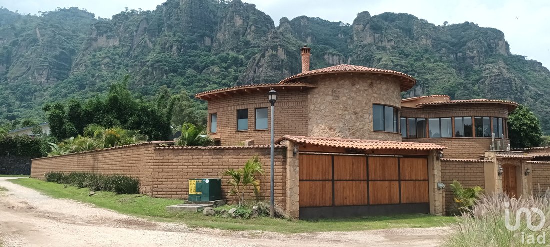 House in Tepoztlán, Morelos, Mexico 1 - 15906348