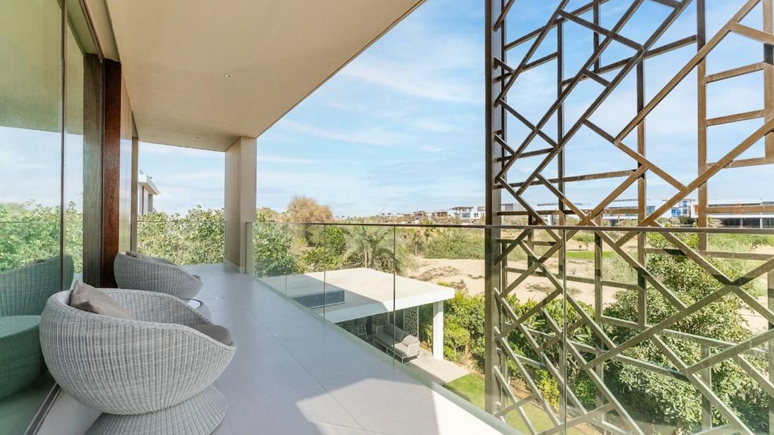 Villa in Hadaeq Sheikh Mohammed Bin Rashid, Dubai, United Arab Emirates 1 - 15906314