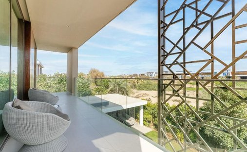 Villa in Hadaeq Sheikh Mohammed Bin Rashid, Dubai, United Arab Emirates 1