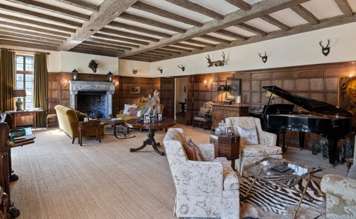 Luxury homes with garden for sale - 507x312xc 