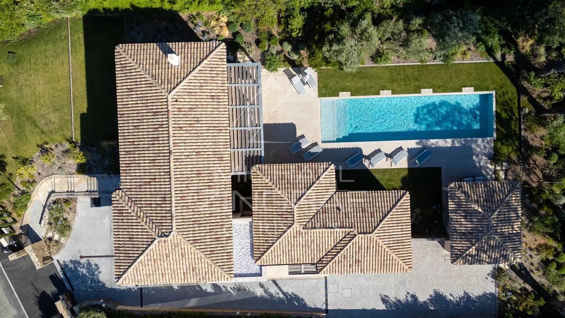 Villa in Zone Ouest Urbaine, Saint-Tropez, France 3 - 12047069