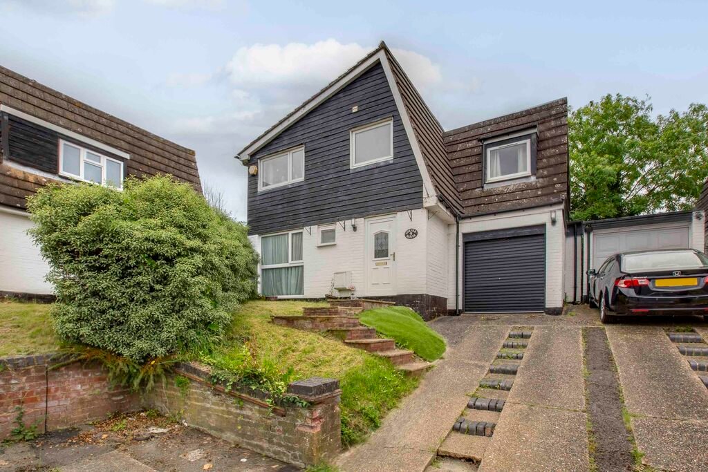 House in Wooburn Green, England 5 - 14351455