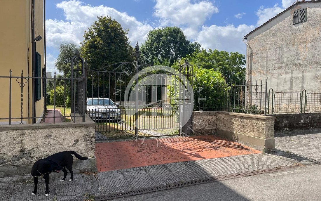 Villa in Historic Center, Lucca, Tuscany 5 - 15906110
