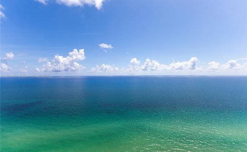 Condo in Golden Beach, Florida, United States 1