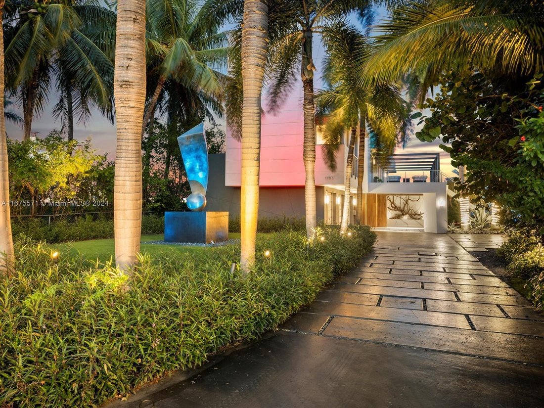 House in Miami, Florida, United States 2 - 15905077
