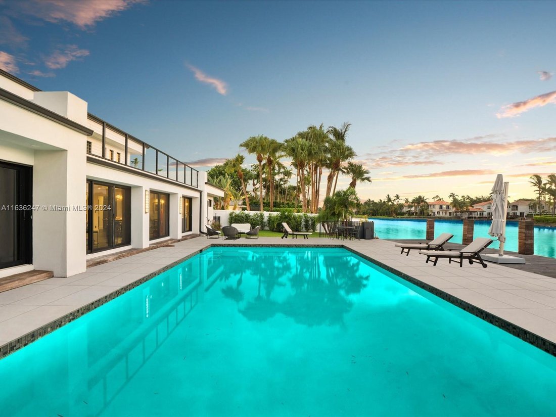 House in Hollywood, Florida, United States 2 - 15905037