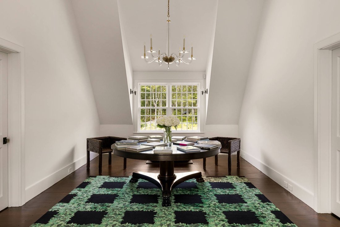 Residential In East Hampton In - 1100xxs 