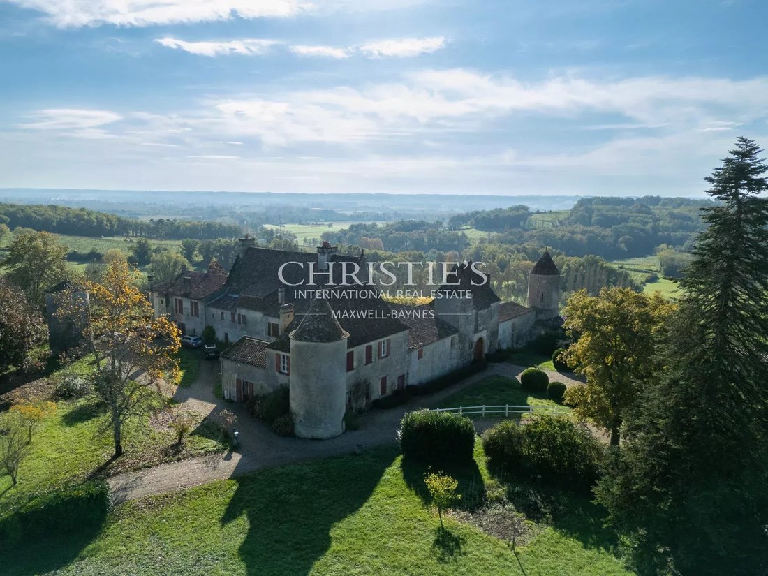 Farm Ranch in Castillon-la-Bataille, Nouvelle-Aquitaine, France 2 - 15117208