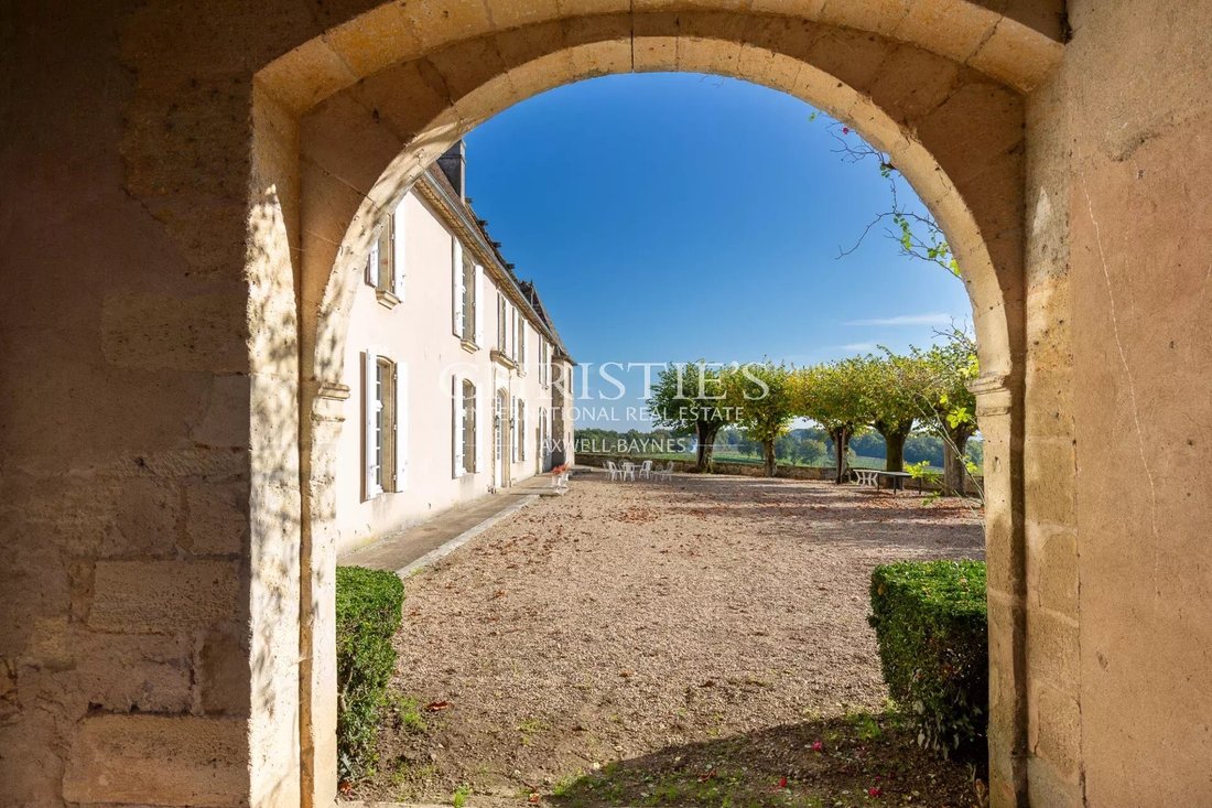Farm Ranch in Castillon-la-Bataille, Nouvelle-Aquitaine, France 4 - 15117208