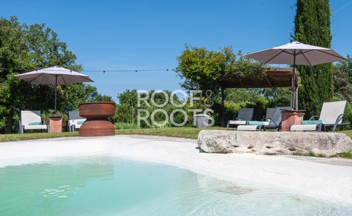 Castle for Sale in Serre di Rapolano, Tuscany, Italy