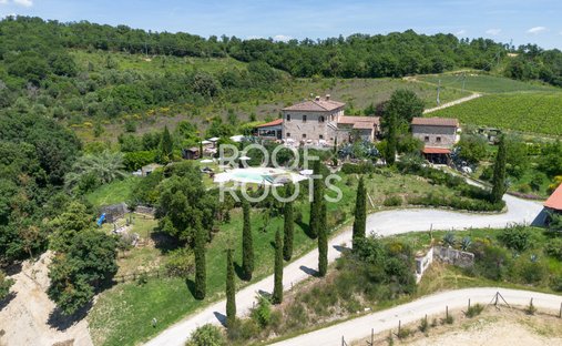 Castle for Sale in Serre di Rapolano, Tuscany, Italy