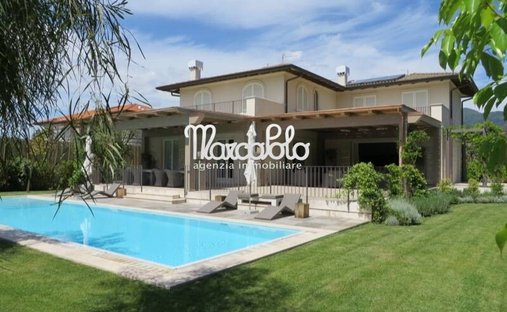Villa in Center, Forte dei Marmi, Tuscany 1