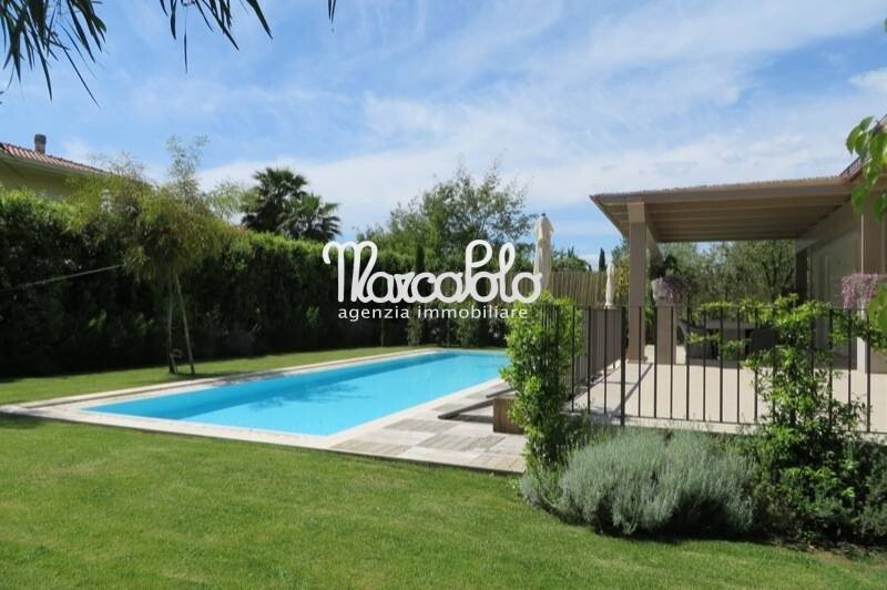 Villa in Center, Forte dei Marmi, Tuscany 3 - 15909072