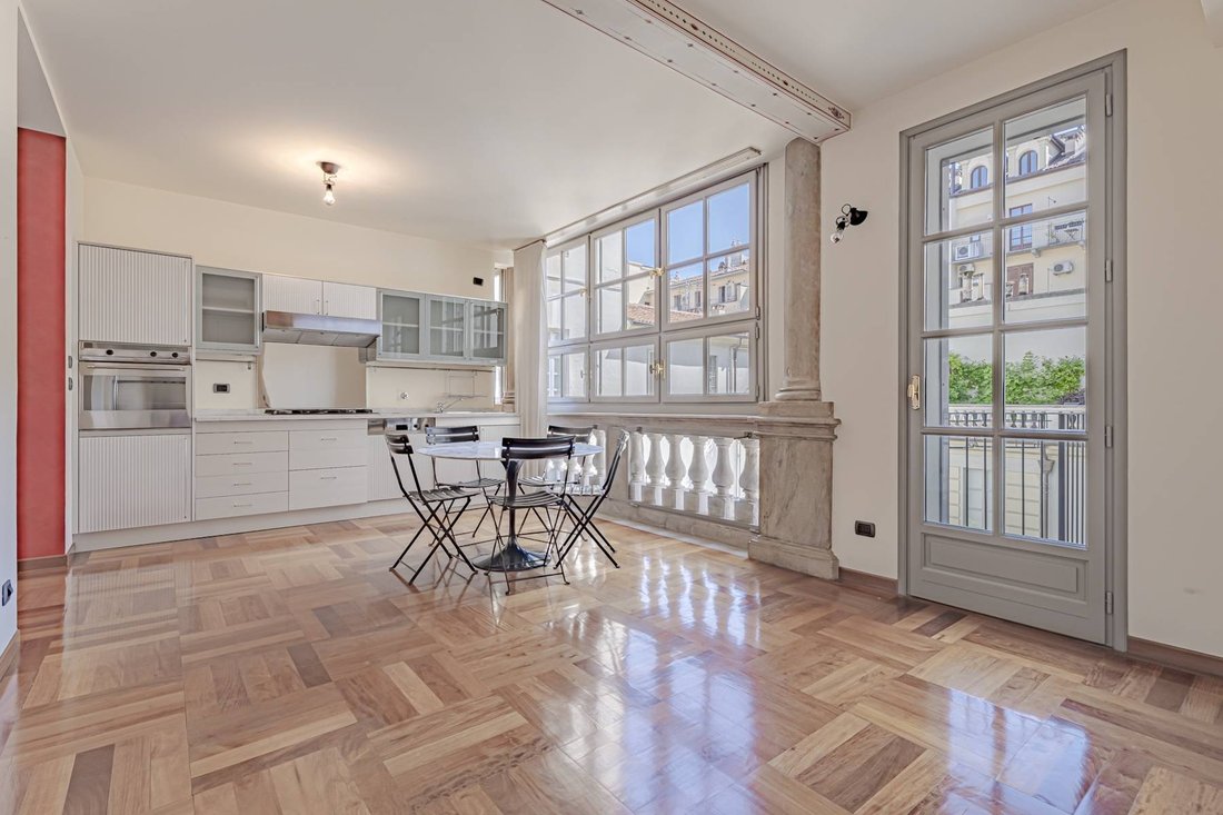 Apartment in Turin, Piedmont, Italy 1 - 15672306