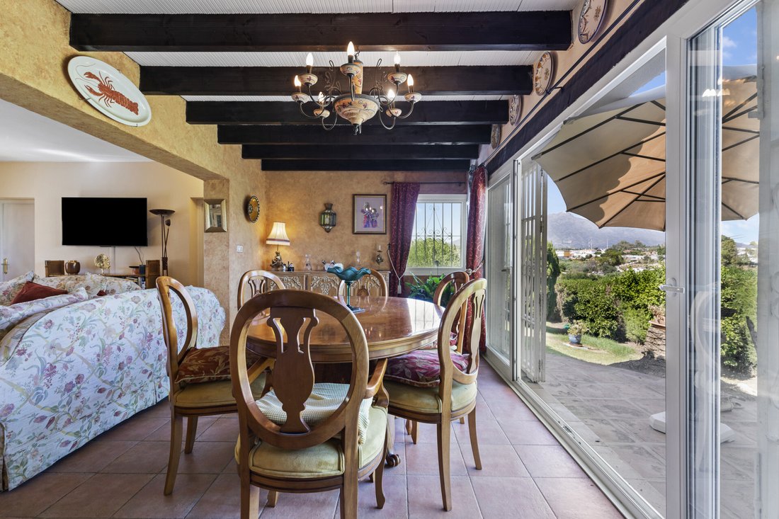 Villa in Guadalmina Alta, San Pedro de Alcantara, Spain 5 - 15906440