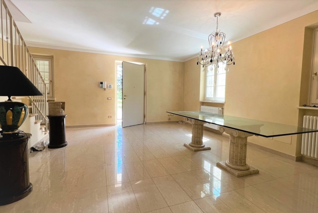 Villa in Camaiore, Tuscany, Italy 3 - 15907792