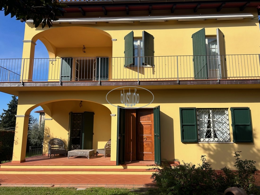 Villa in San Giovanni Valdarno, Tuscany, Italy 2 - 15908810