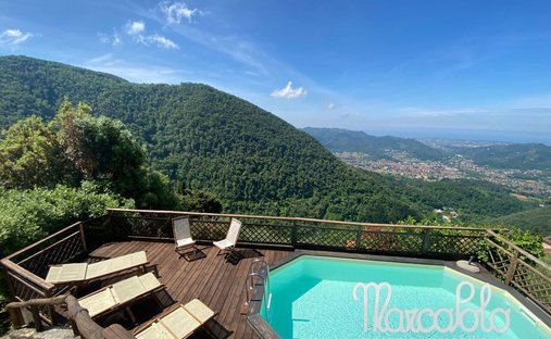 Country House in Camaiore, Tuscany, Italy 1