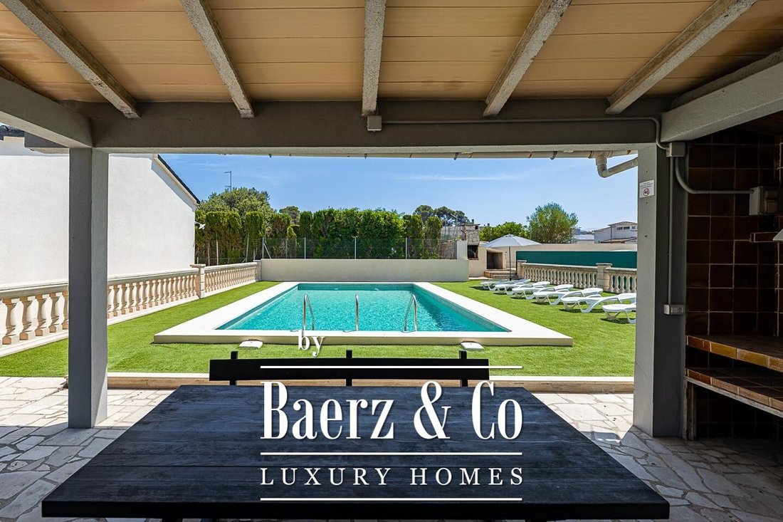 Villa in Playa de Palma, Palma, Balearic Islands 2 - 15909947