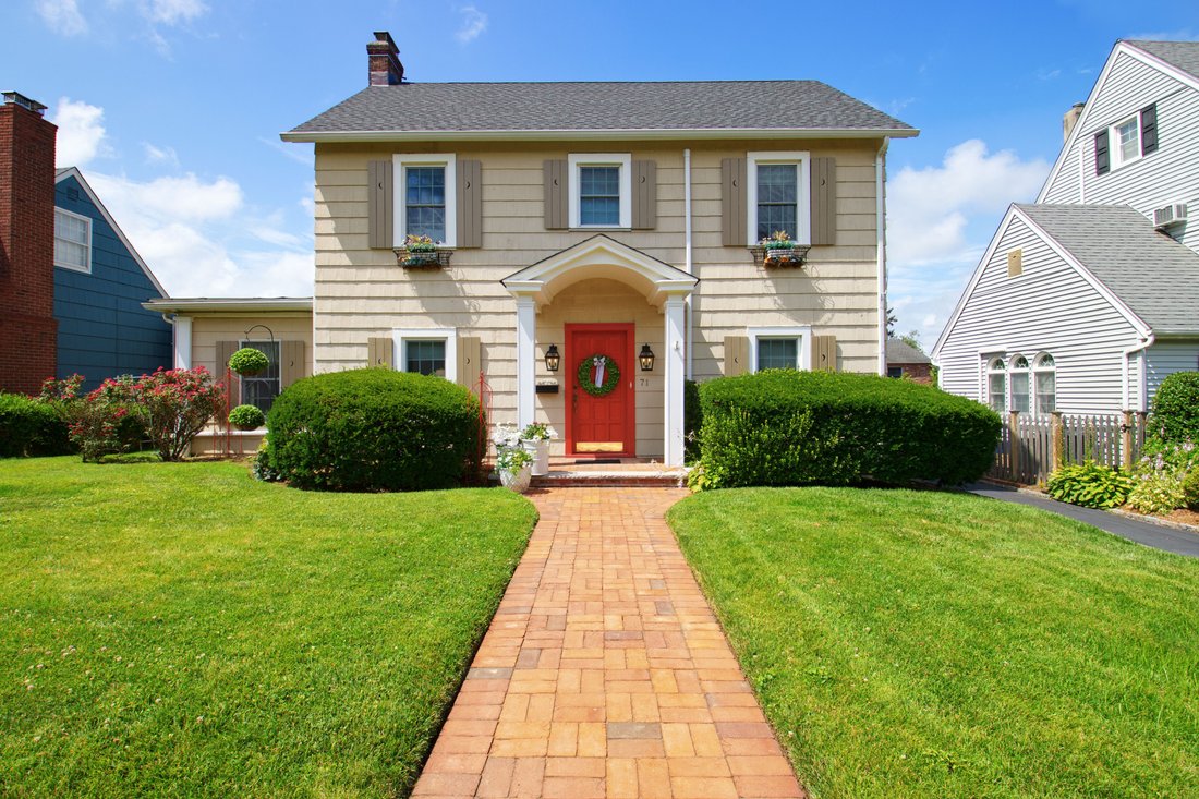 71 Hillcrest Avenue Manhasset - 1100xxs 