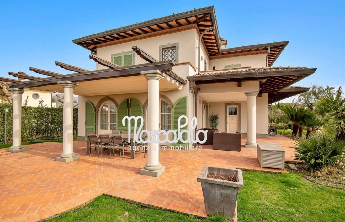 Villa in Center, Forte dei Marmi, Tuscany 2 - 15907869