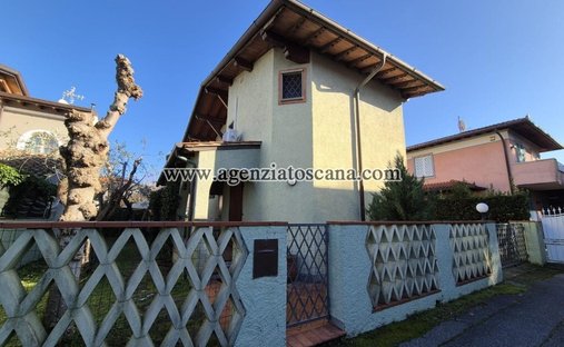 Villa in Centro, Forte dei Marmi, Tuscany 1