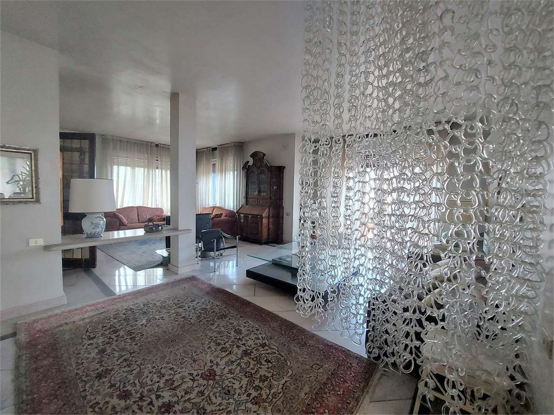 Penthouse in Zarini - Repubblica, Prato, Tuscany 2 - 15908097