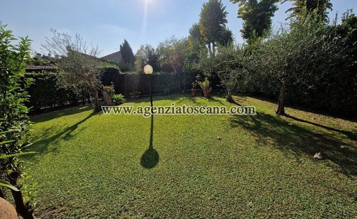 Villa in Center, Forte dei Marmi, Tuscany 1