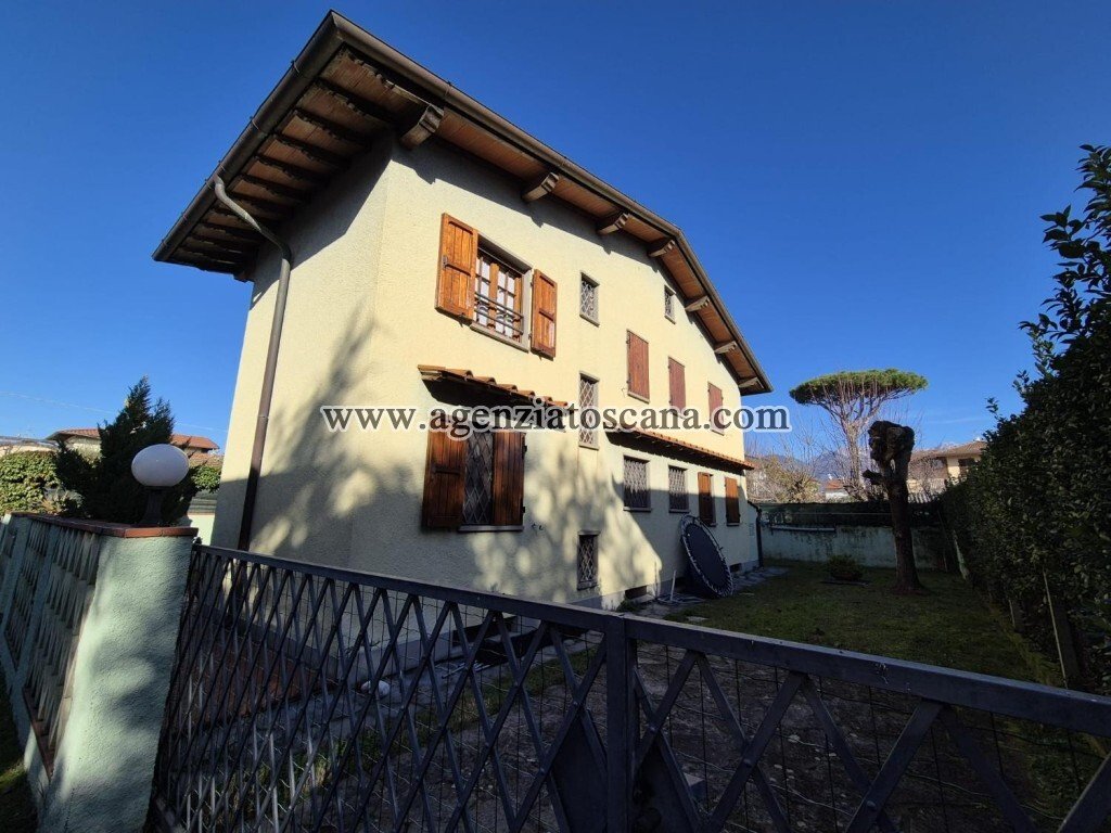 Villa in Center, Forte dei Marmi, Tuscany 3 - 15907901
