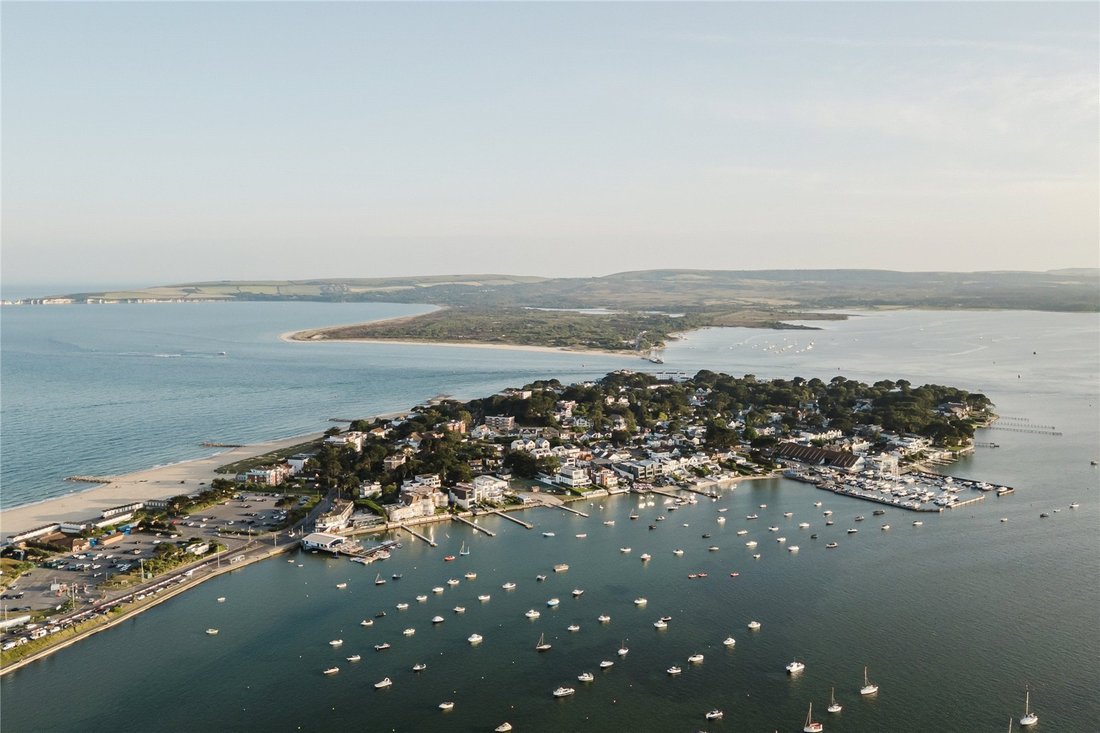 House in Sandbanks, Poole, England 3 - 15906588